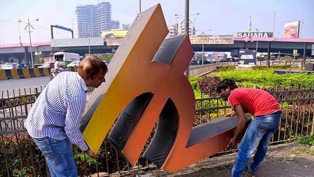 How the Weak Rupee Is Reshaping Indian Food Industry Indian-rupee-weakens