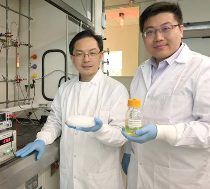 yale-scientists-liangbing-hu-and-shu-hu